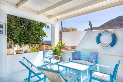 Patmos House | Beachfront Lampis Dolphin 2