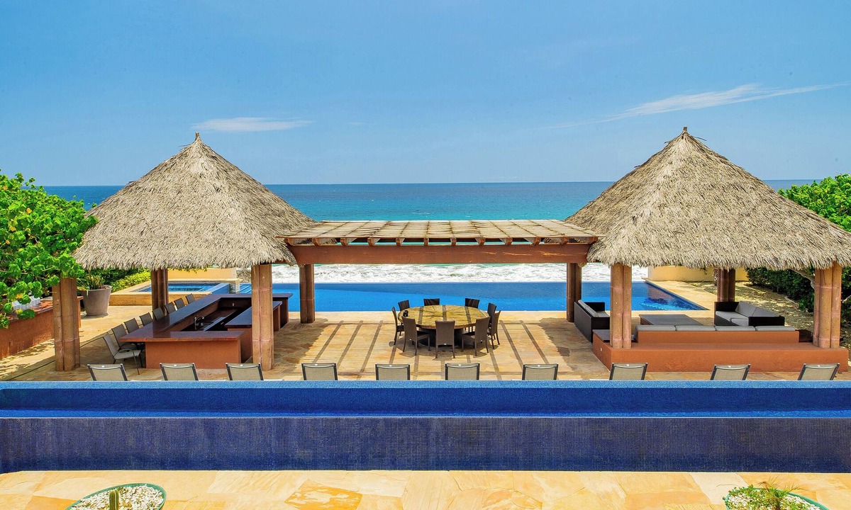 Buzzards Villa | Beachfront Luxury Villa w/Pool, Hot Tub, Cook/Staff & Beach Club Los Cabos
