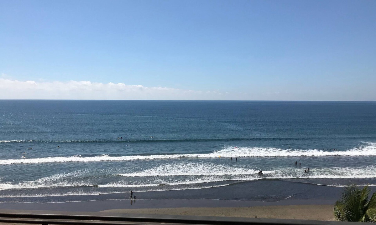Jaco Condo | Beachfront Luxury 3 bedroom, 3.5 bath condo in the heart of Jaco