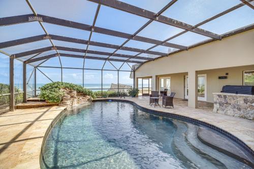 Melbourne Beach House | Beachfront Melbourne Beach Retreat w/Pool Table!