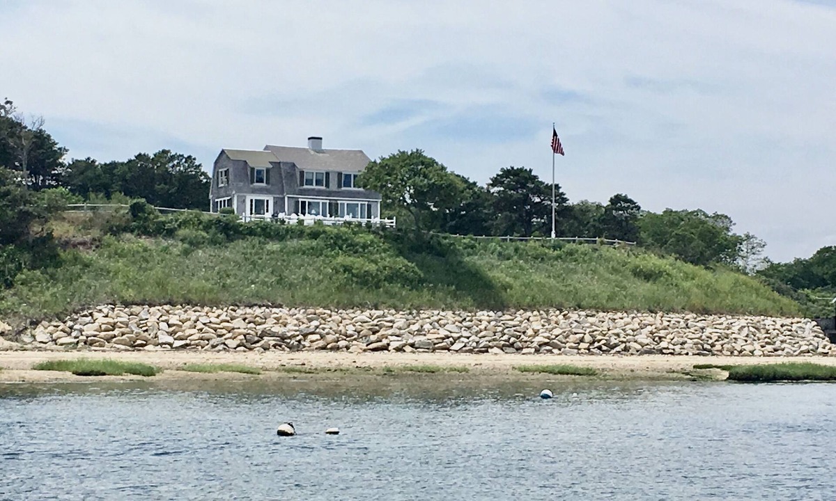 North Chatham House | Beachfront Nantucket style home with amazing views on 3 acre estate setting