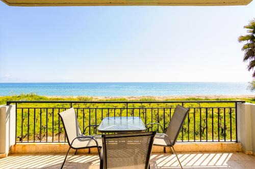 Pylos-Nestoras Apartment | Beachfront Nest Memi, Koroni - Seaheaven Houses - A4