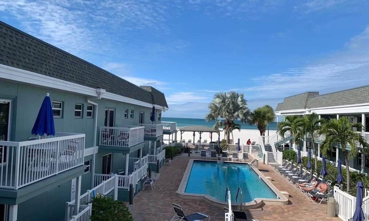 Belle Vista Condo | Beachfront One Bedroom Unit Weekly (November only)