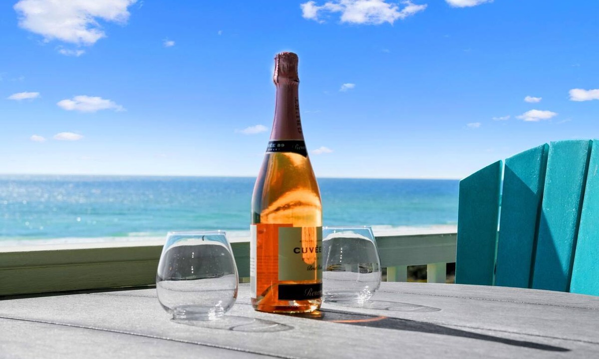 Laguna Beach Condo | Beachfront Panama City Beach Condo, Sleeps 6
