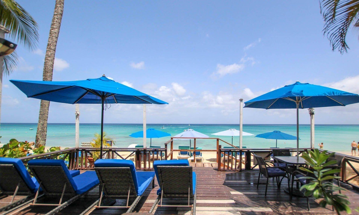 Old Trees Bay House | Beachfront Paradise on Payne's Bay - Bora Bora