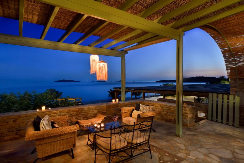 Kipri House | Beachfront Pleasure