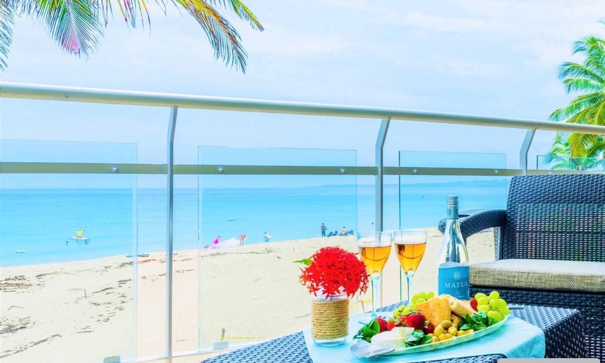 Puntas Condo | Beachfront ★ Pool ★ All New ★ AC ★ Free Gated Prkng ★ Laundry ★ WiFi ★ 1st Floor