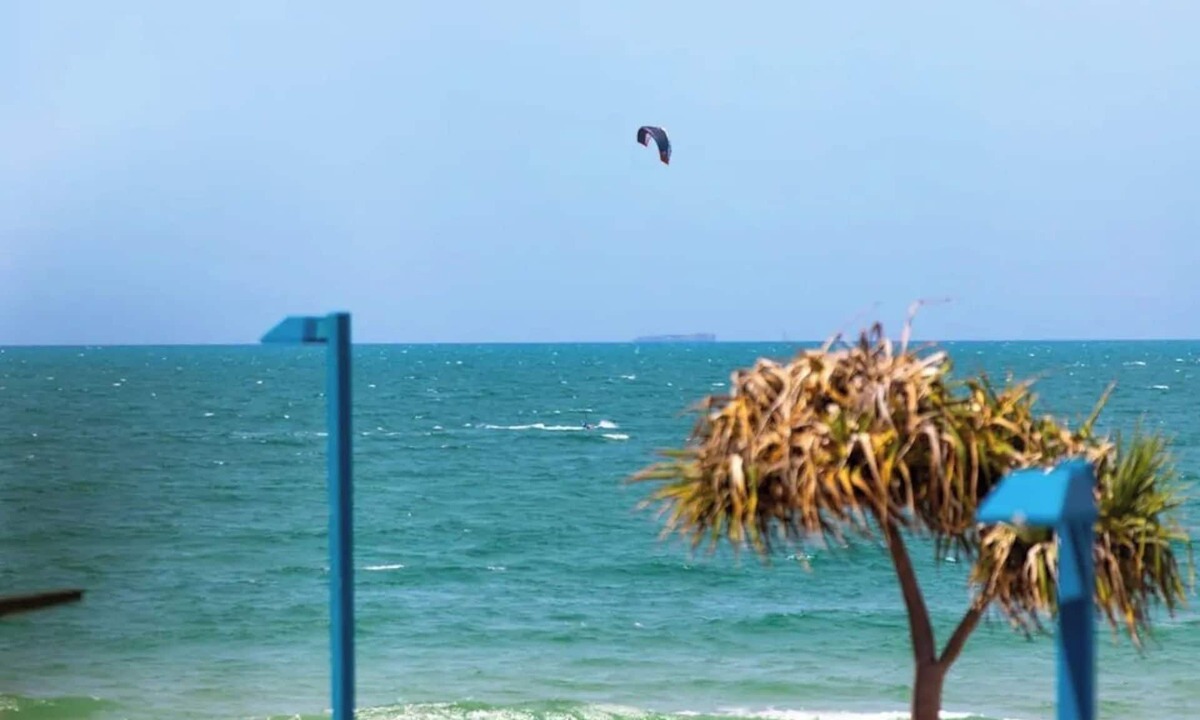 Maroochydore Apartment | Beachfront *Pool *Spacious 3 Bed 2 bath apartment n