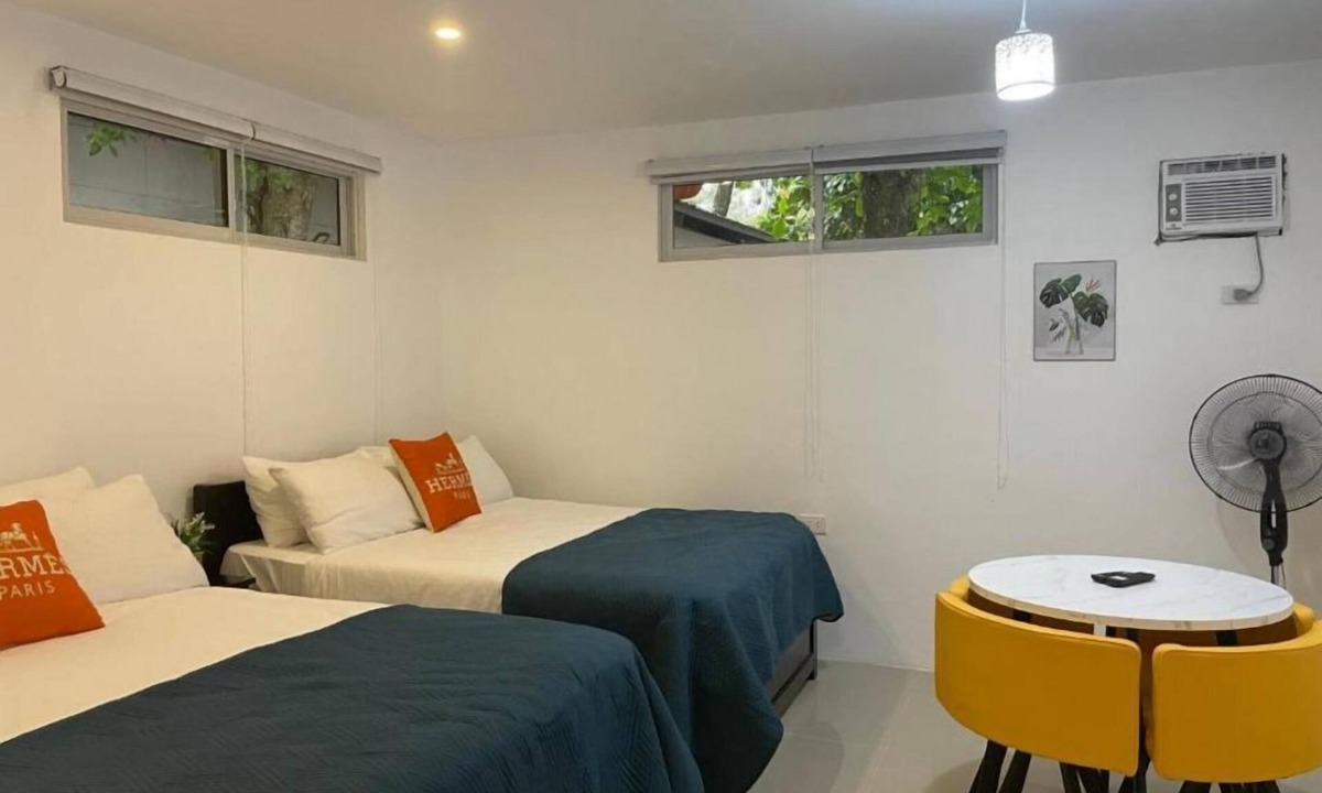 Sipalay Hotel | Beachfront Premier Suite in Lopez Beach Resort