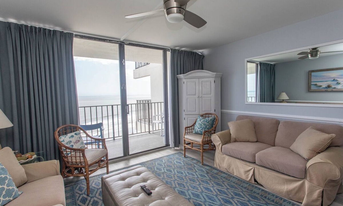 Garden City Condo | Beachfront Relaxation Starts Here