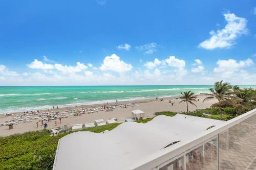 Sunny Isles Beach Apartment | Beachfront Resort Suite with Views