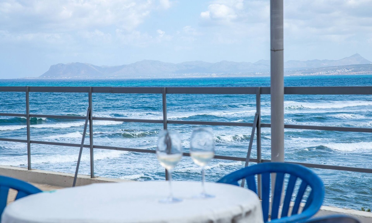 Agia Marina Apartment | Beachfront Room with huge terrace in Agia Marina