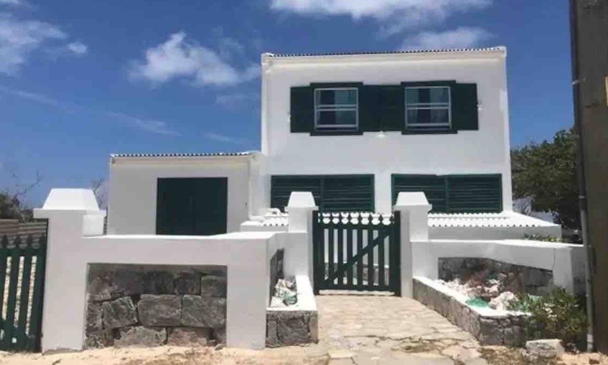 Turks Islands Villa | Beachfront Spectacular Views for 2 on Salt Cay