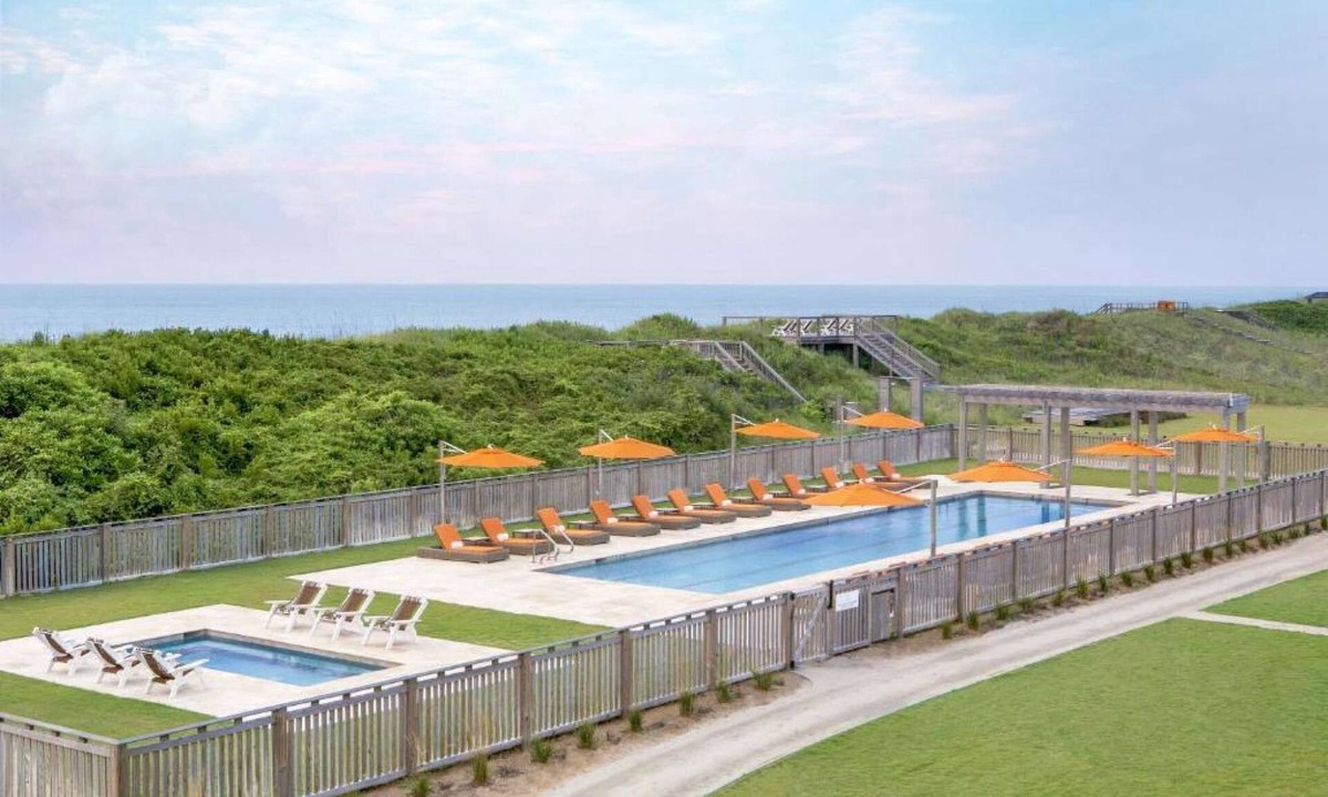 Duck Apartment | Beachfront Stay | OBX Views & Resort Access