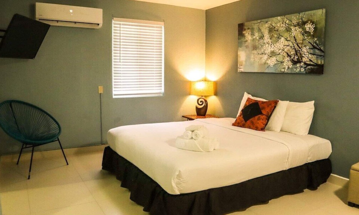 Tamuning Apartment | Beachfront Studio - Unit 106 Ocean Villa
