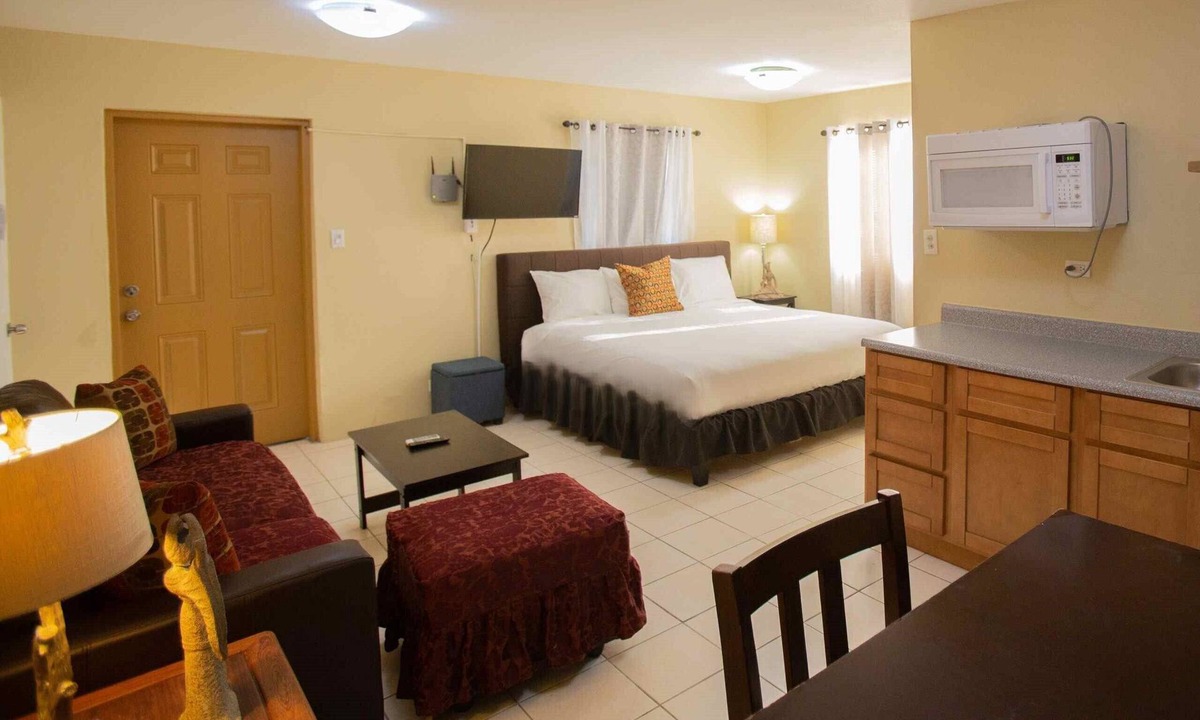 Tamuning Apartment | Beachfront Studio - Unit 107 Ocean Villa