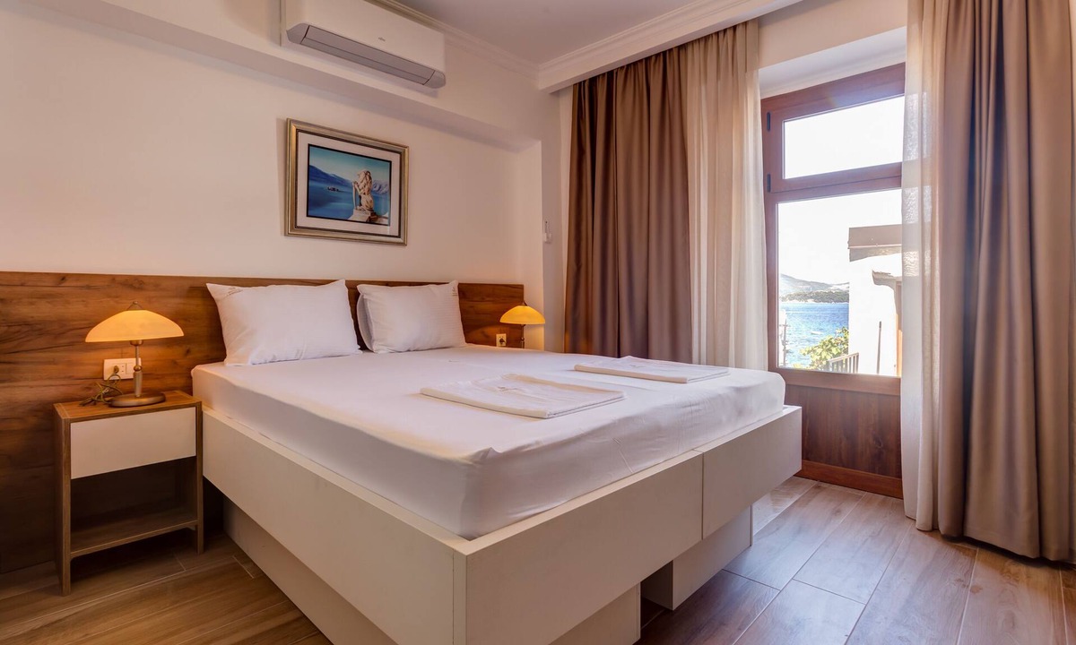 Przno Apartment | Beachfront Studio with Kitchen & Private Bathroom