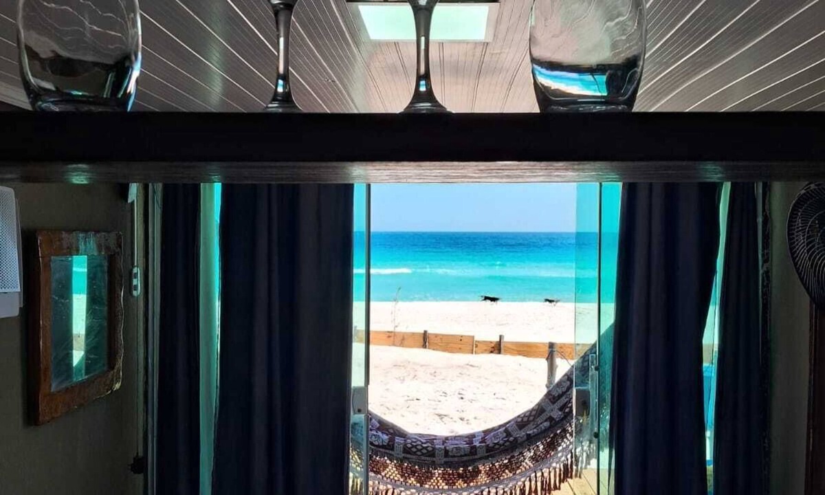 Arraial do Cabo Apartment | Beachfront Suite with Ocean View