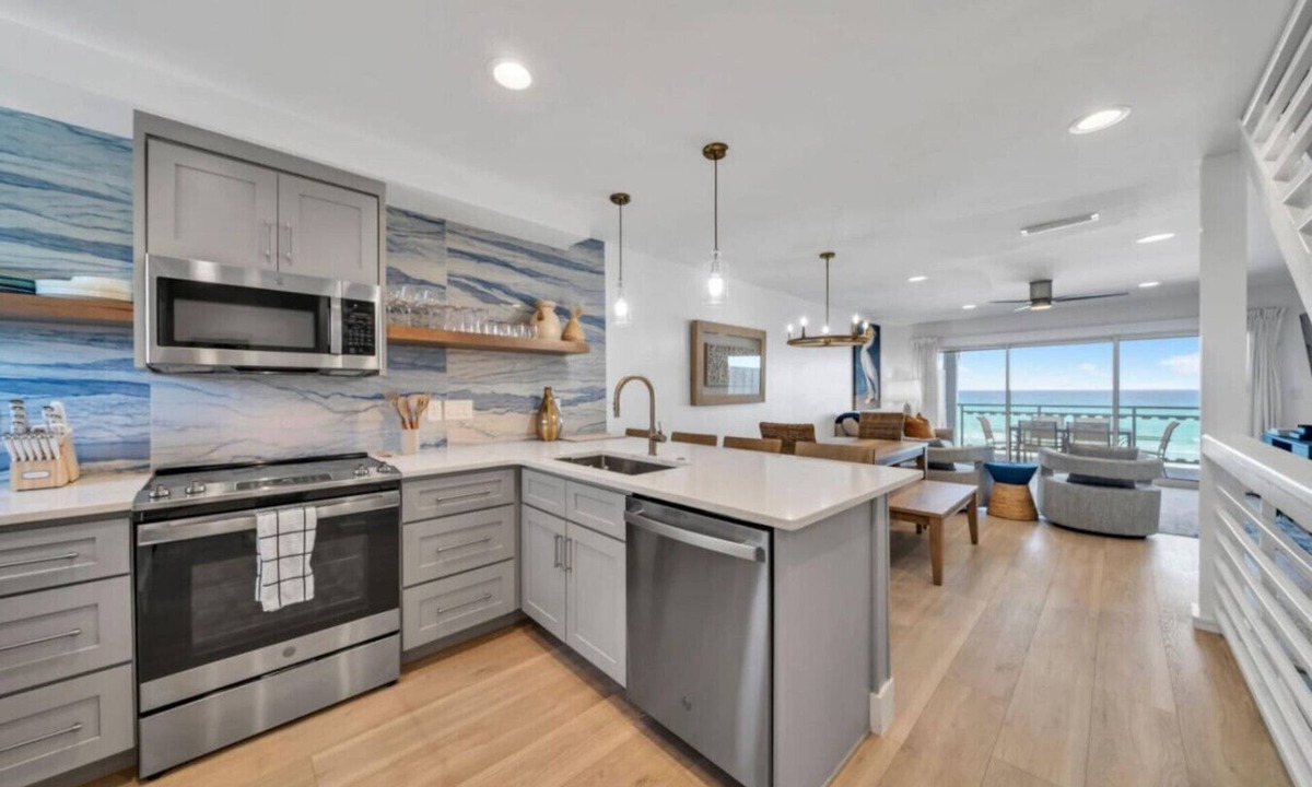 Miramar Beach Villa | Beachfront | Top-Rated | Sleeps 10 | Seabatical #3