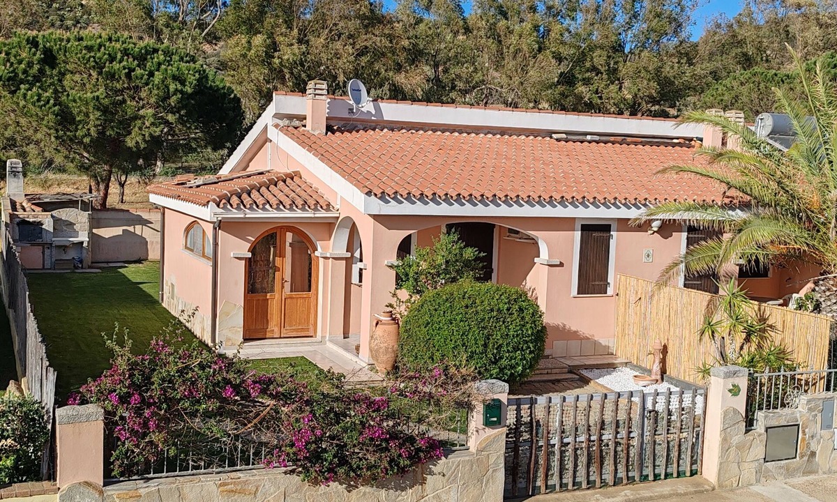 Campulongu Villa | Beachfront townhouse - Villasimius