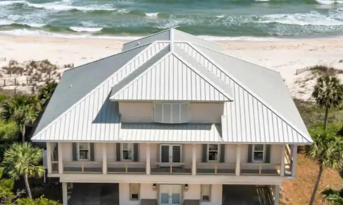 Plantation House | Beachfront Paradise LUXURY Home Elevator Private Beach Near Pool No Pets