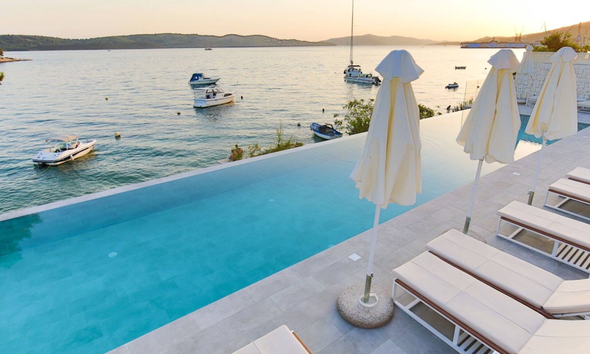 Trogir Villa | Beachfront Villa Deep Blue with Pool II