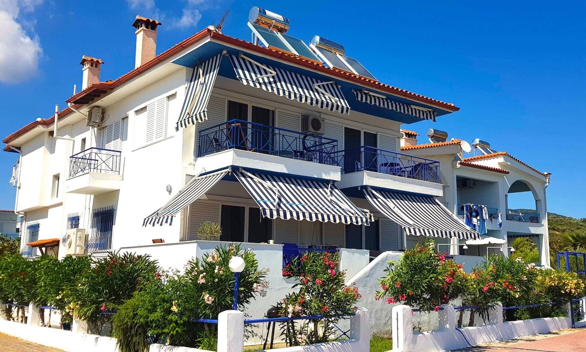 Gerakini House | Beachfront Villa