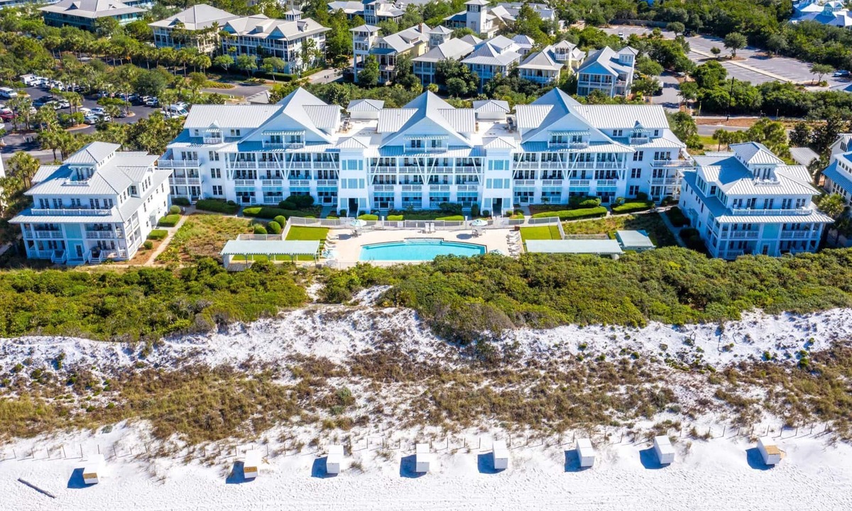 Gulf District Condo | Beachfront WaterColor Condo with Gulf Views and Pool Access