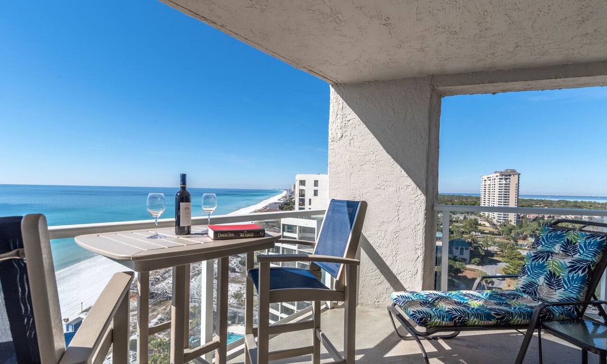Sandestin Condo | BEACHSIDE 2 SANDESTIN DISCOUNTS FOR JULY! BEACH FRONT 1 BR NEW POOL % HOT TUB!