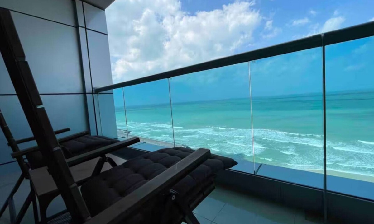 Rumailah Apartment | Beachside Apartment with Panoramic Sea View Ajman