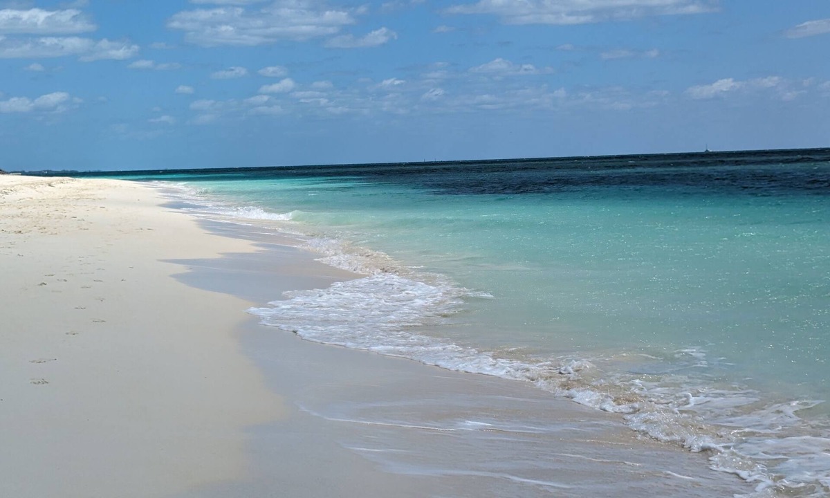 Discovery Bay Condo | Beachside Bahama Time