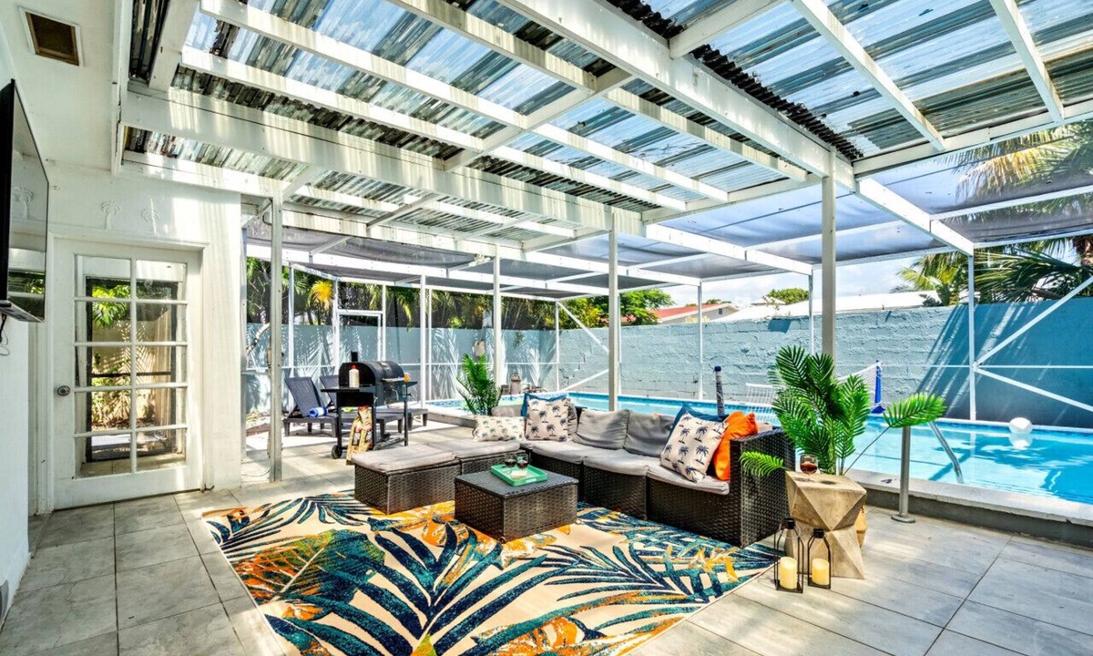 Lantana Heights House | Beachside Escape : Poolhouse w/Game Room + Grill