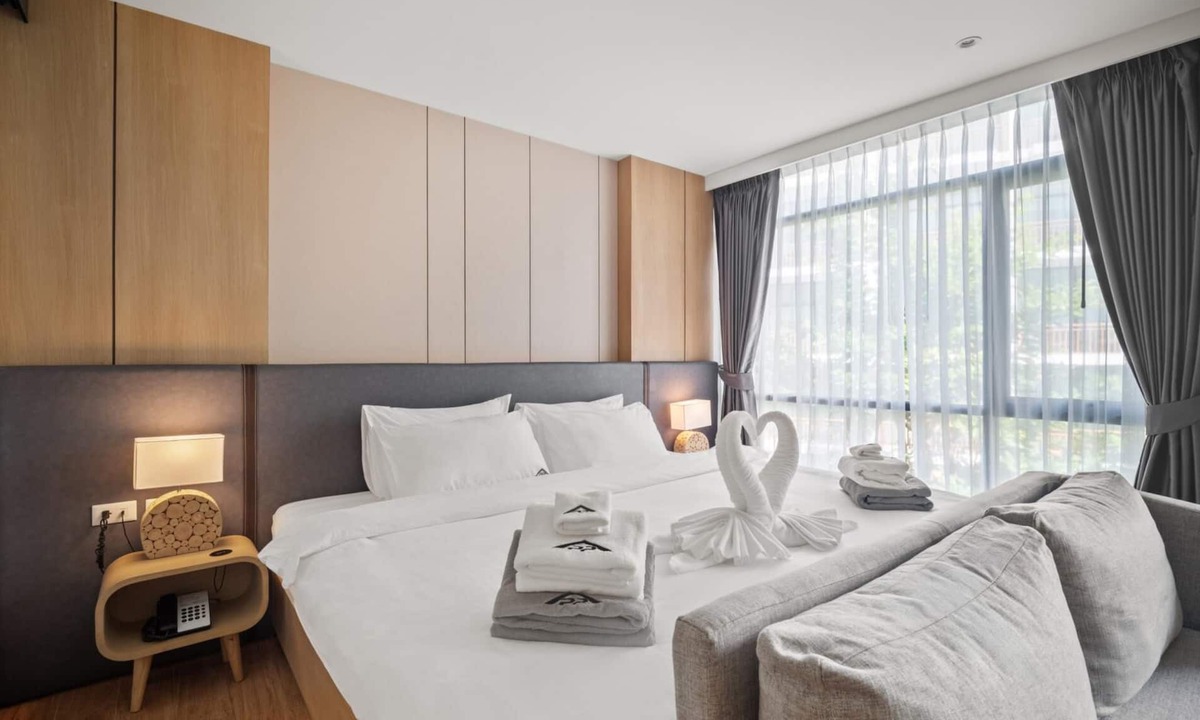 Sa Khu Condo | Beachside Studio at Sea Heaven Naiton Beach