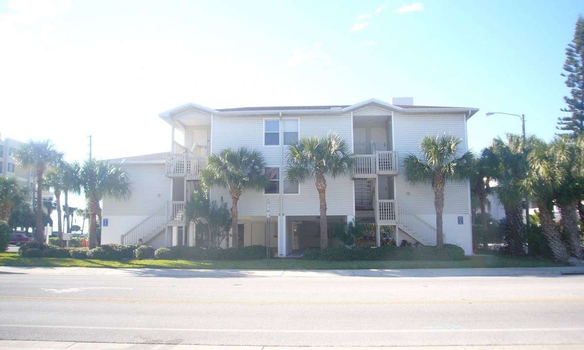 Indian Rocks Beach Condo | Beachside Villa Where your stay is never long enough 1500 Gulf Blvd. IRB 2BR/2BA