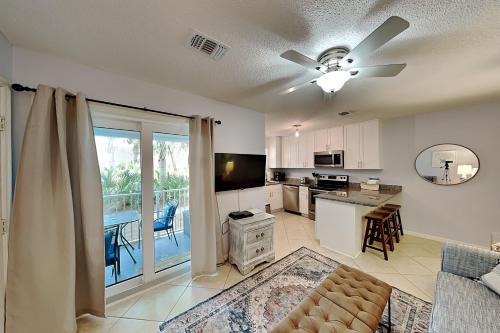 Seagrove Beach Apartment | Beachside Villas #413