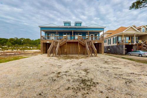 Audubon Place House | Beachview duplex with double lofts balcony W&D Wifi