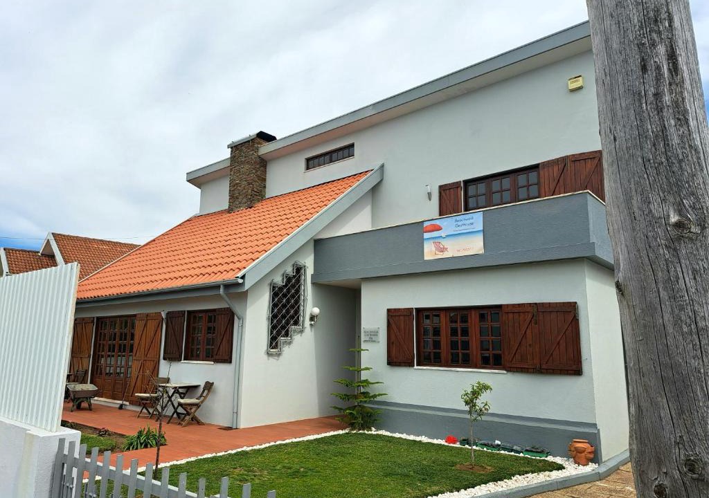 Esmoriz Bed & Breakfast | Beachwalk guesthouse