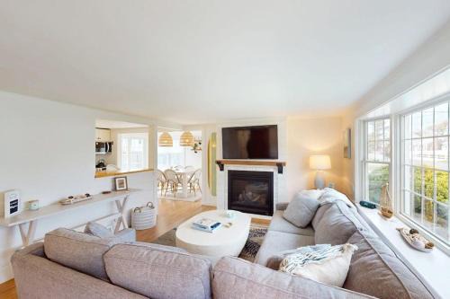 West Dennis House | Beachwalk Too
