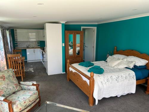 Westport Apartment | Beachy Sounds Studio