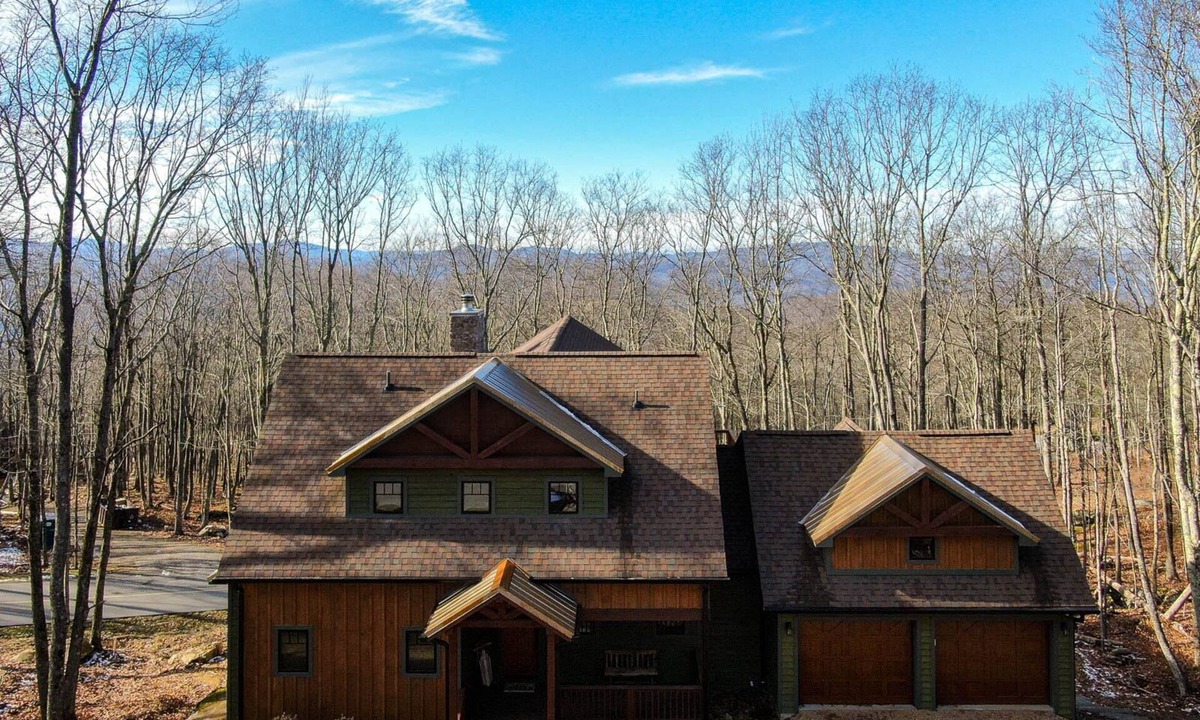 Banner Elk Cabin | Beagle's Rest at Eagles Nest - dogs ok, hot tub