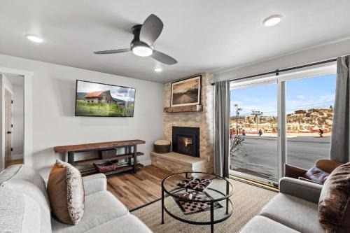 Steamboat Springs Apartment | Bear Claw 106 - Unbeatable Backdoor Ski-in Ski-out Access, Slope Views & Winter Shuttle!