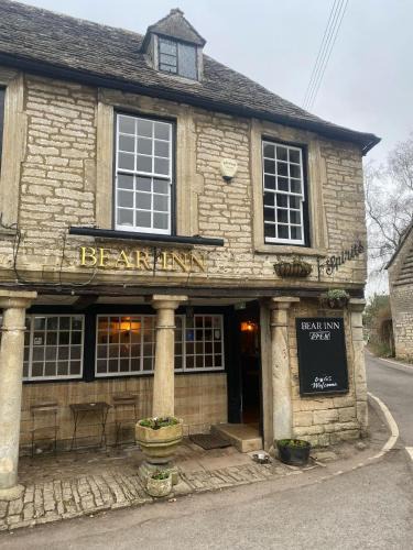 Stroud Hotel | Bear Inn