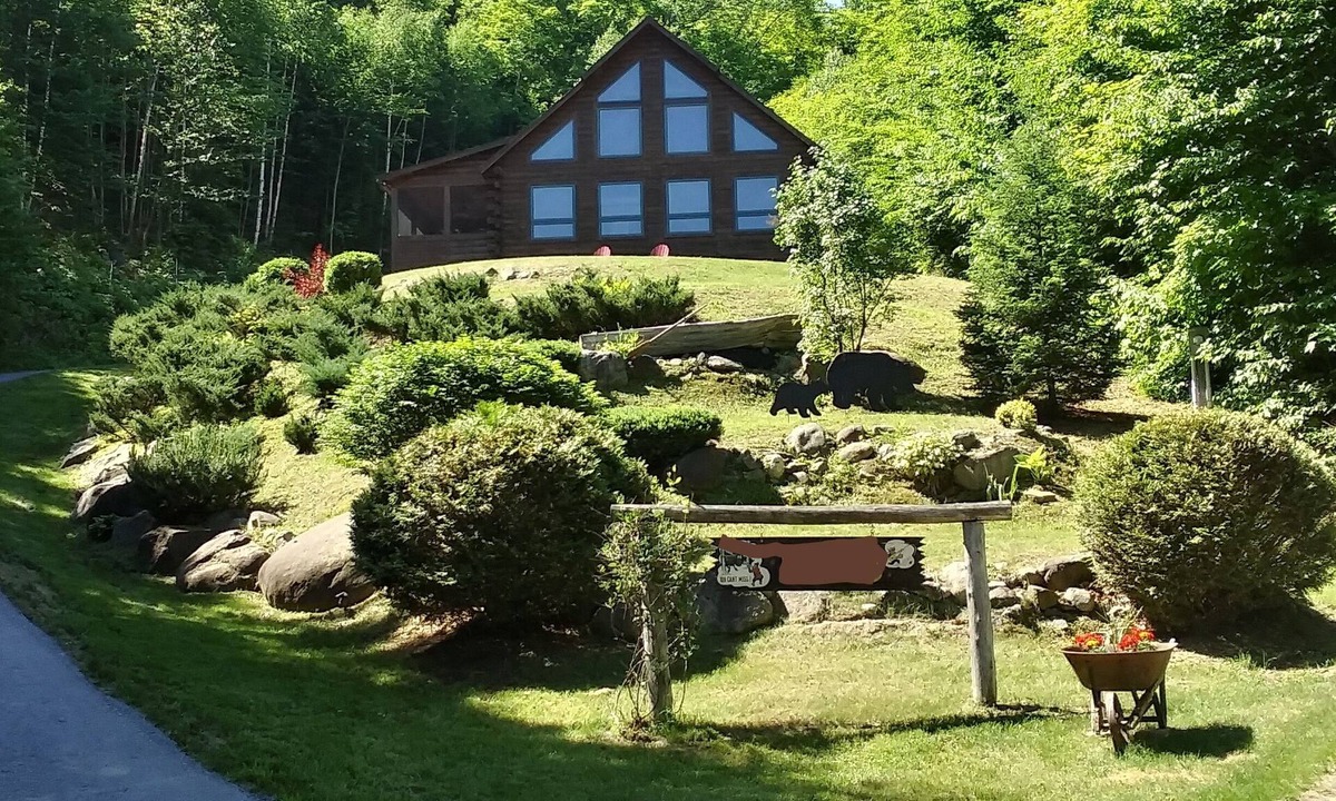Moriah Center Cabin | Beatiful Custom Log Home " Bear Lodge"