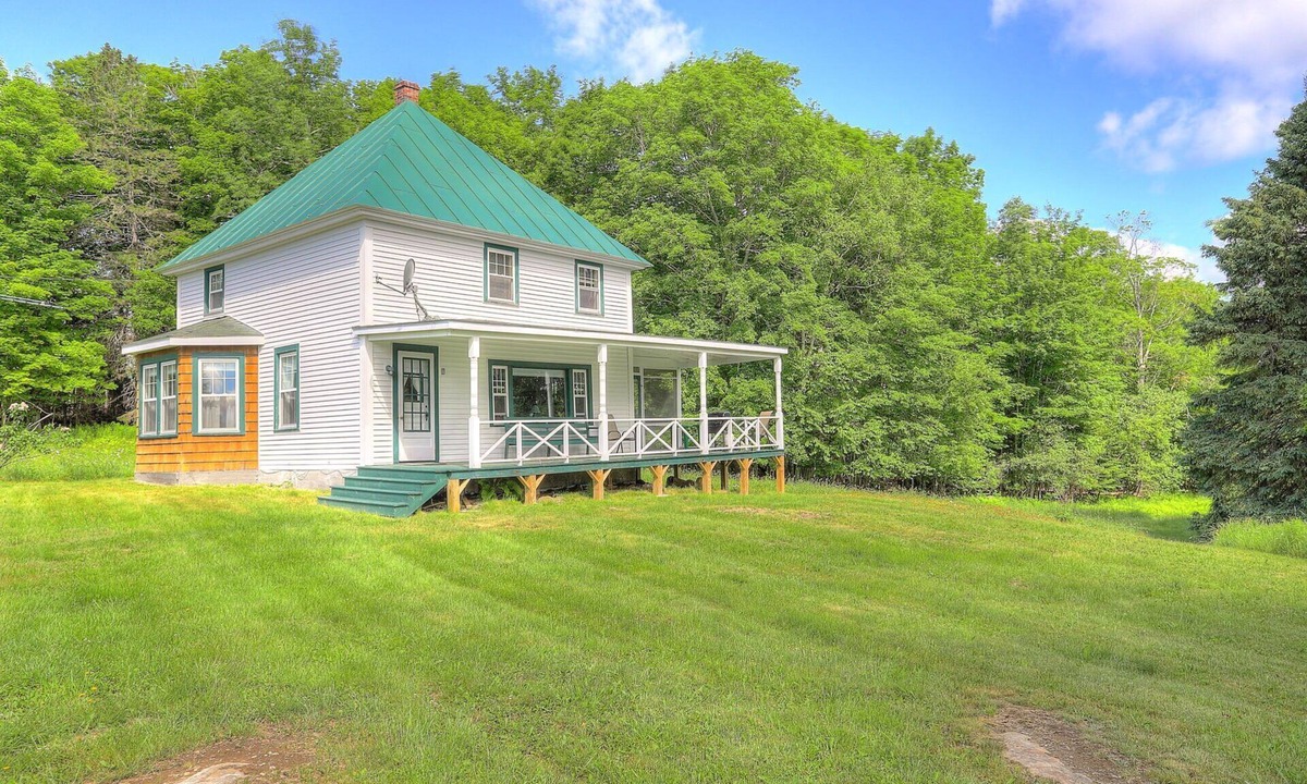 Rangeley House | Beauregard - come unwind in this secluded farmhouse