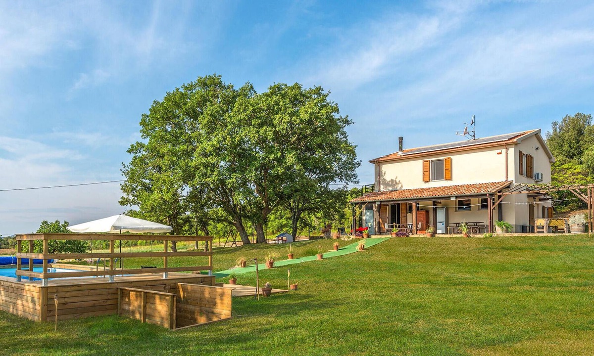 Monterotondo Marittimo House | Beautiful home in Monterotondo Marittimo