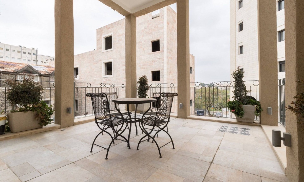 Nahalat Shiv'a Apartment | ✦Beautiful 2 BDR ✦2 bath ✦balcony ✦ near Mamilla✦