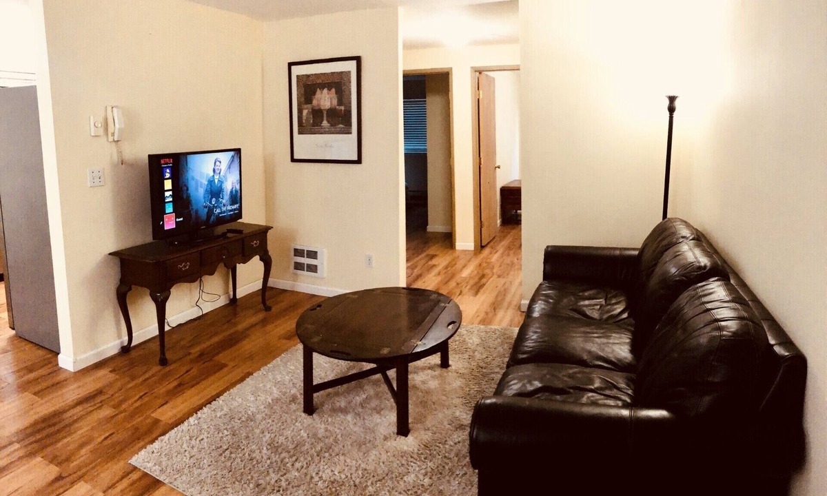 Central District Apartment | Beautiful 2-bed 2 bath, UW Harborview, Virginia Mason & other downtown Hospitals