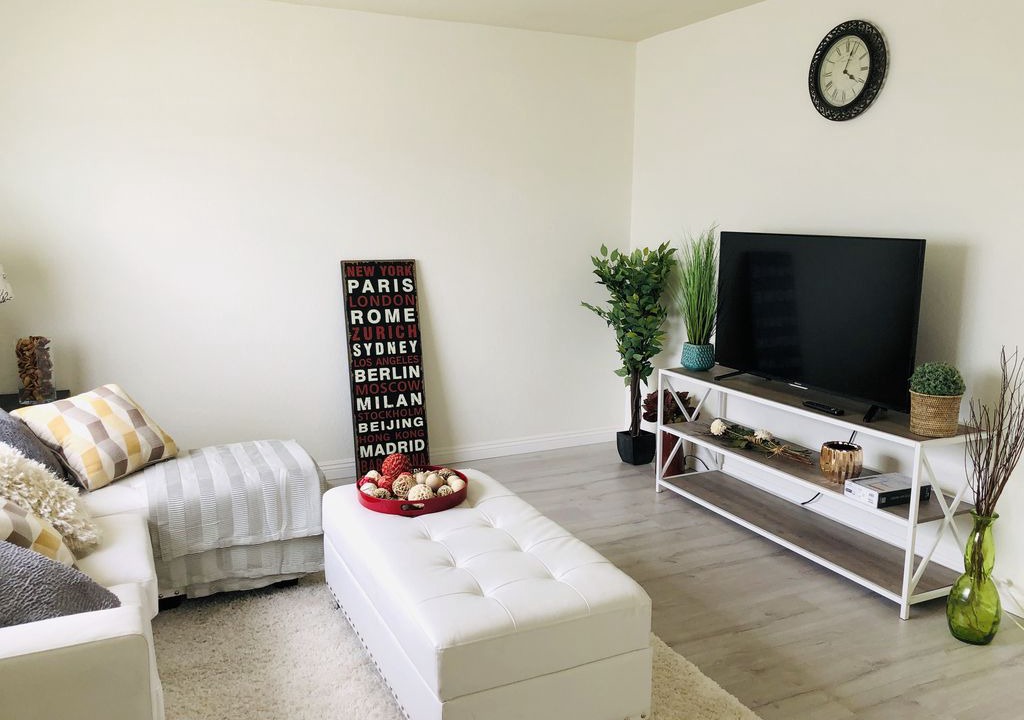 Hawthorne House | beautiful 2 bed/2bath private house, minutes away from LAX airport