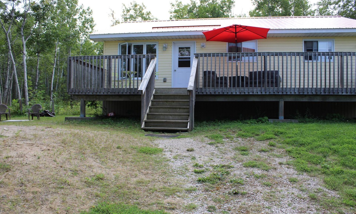 Sheguiandah Cottage | Beautiful 3 bedroom cottage in a treed setting 1/2 mile to water access.