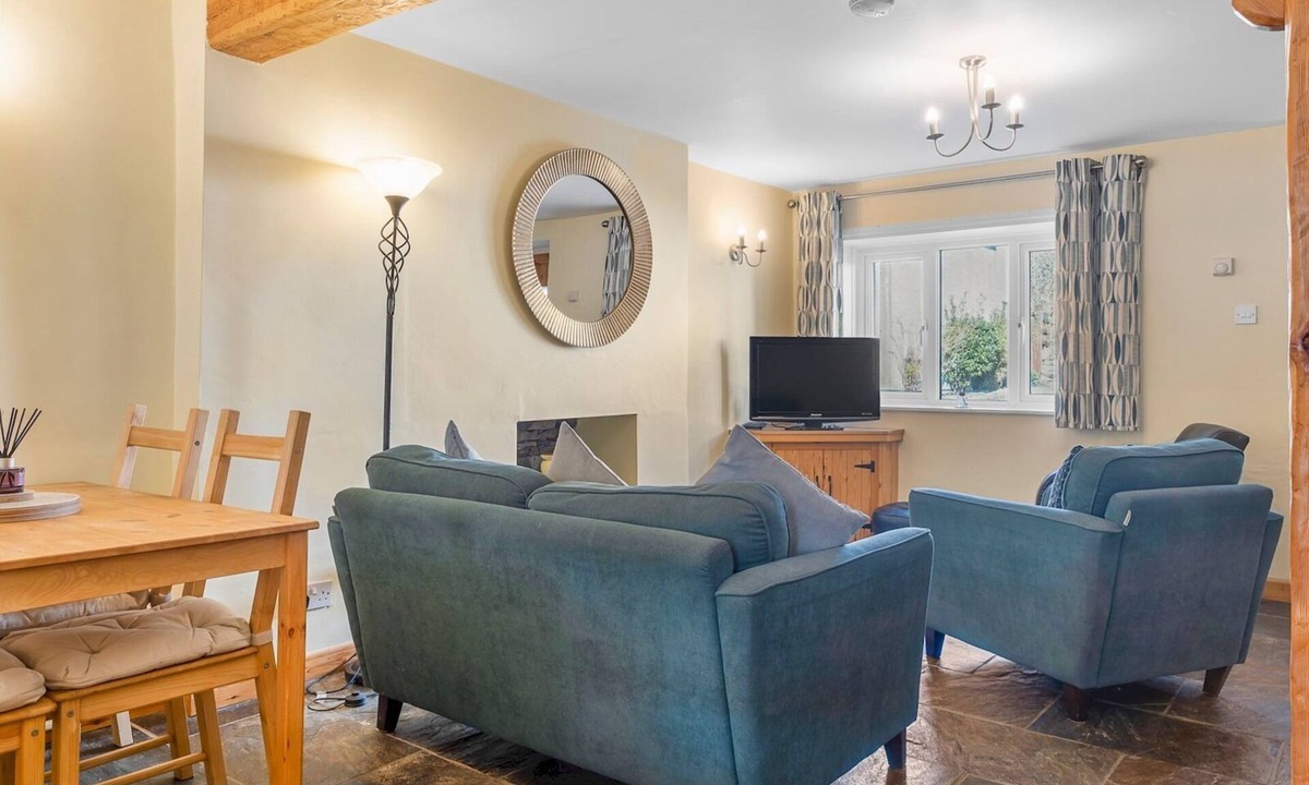 Flookburgh House | Beautiful 3 Bed Cottage in the Heart of Flookburgh - Pass the Keys